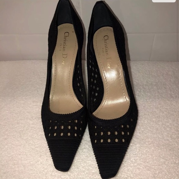 Christian Dior Capture black crochet mesh pumps 37.5=7.5 - Picture 3 of 7